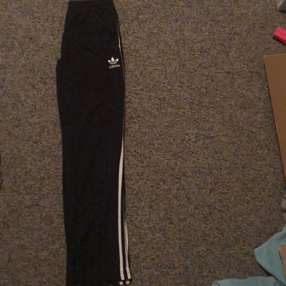 Adidas sweatpants - Picture 3 of 4